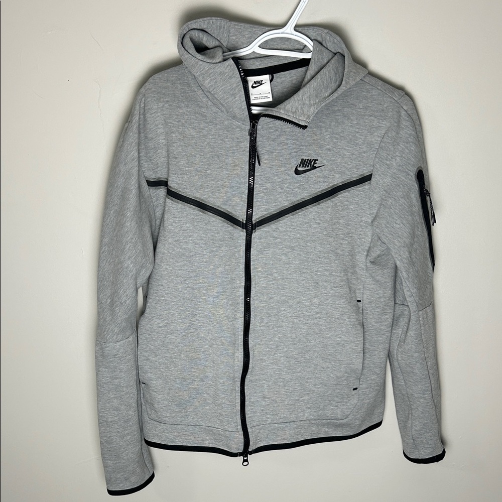 Nike Heather Gray Tech Fleece Tracksuit